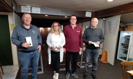 außen links: Ludger Schwinning, 2. von links: Daniela Heim, 2. von rechts: Frank Hakvoort (Präsident), außen rechts: Heinz Purwin